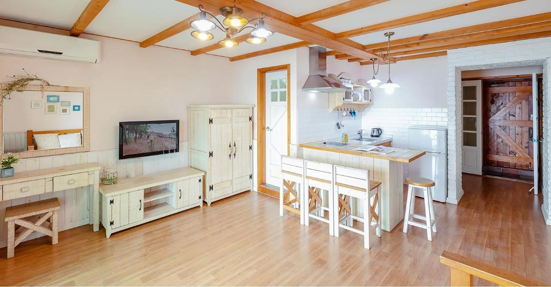 Holiday home Ganghwa Hana & Alice Spa Pension Incheon