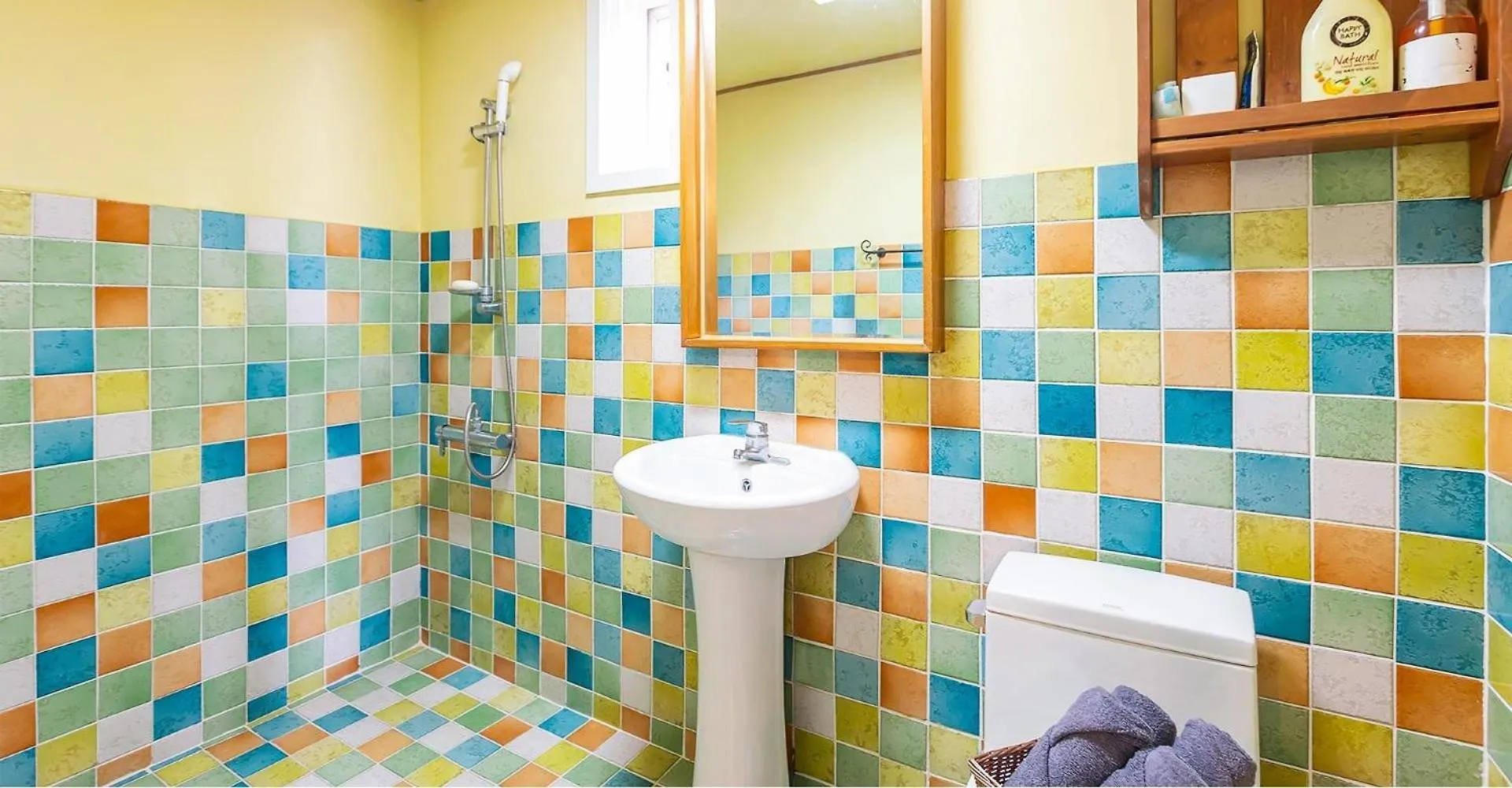 Ganghwa Hana & Alice Spa Pension Incheon Holiday home