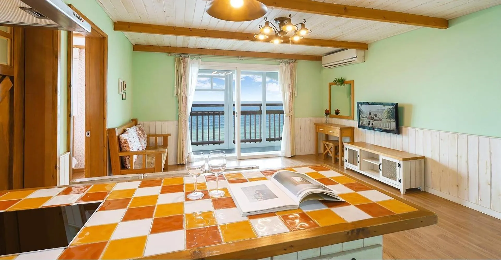 Holiday home Ganghwa Hana & Alice Spa Pension Incheon
