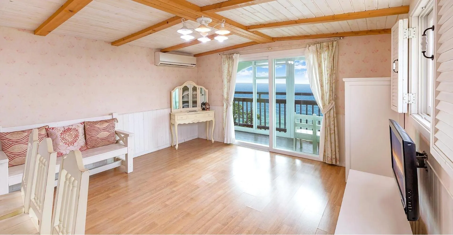 Ganghwa hana&alice spa pension Incheon Rumah liburan